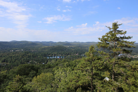 Randonnée de printemps à Val-David : les plus beaux sentiers à découvrir